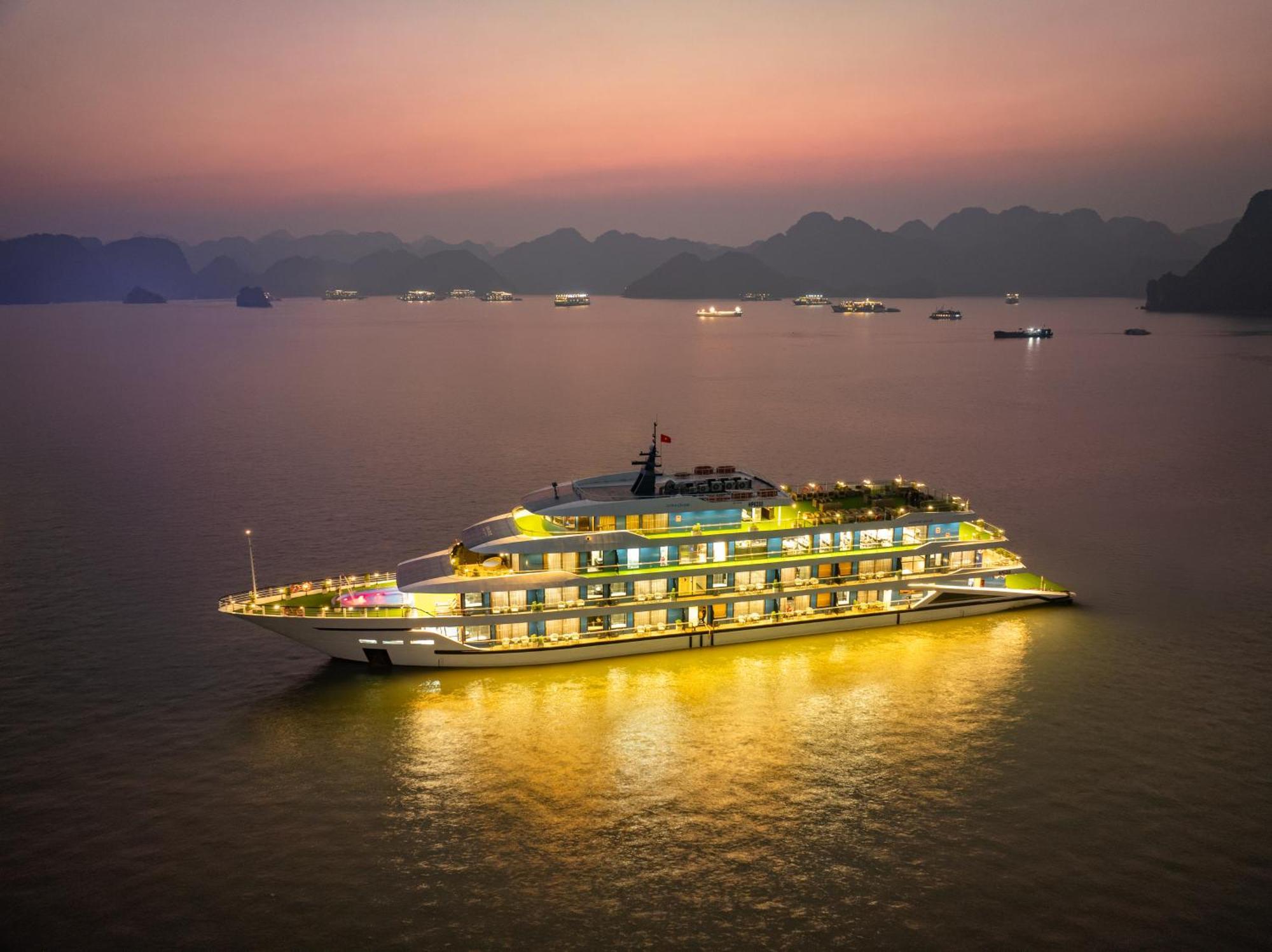 M'Gloria Cruise By Hag Hotel Ha Long Exterior photo